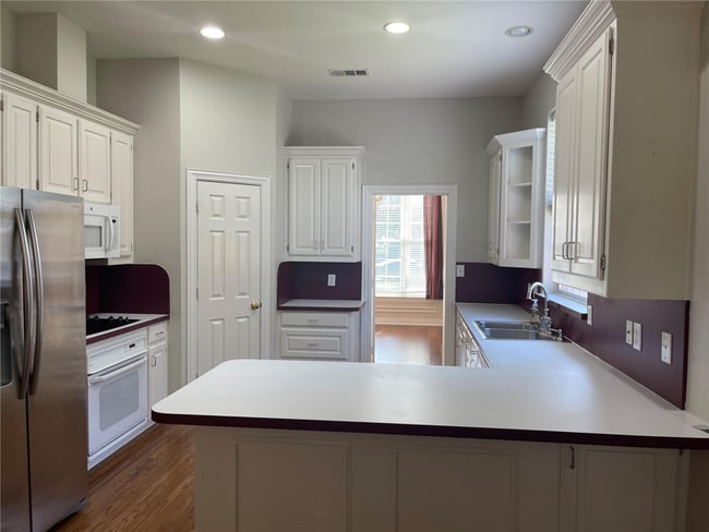 Photo - 716 Ticonderoga Dr