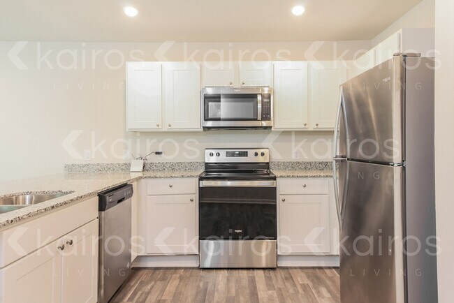 Photo - 2595 Provence Dr SE