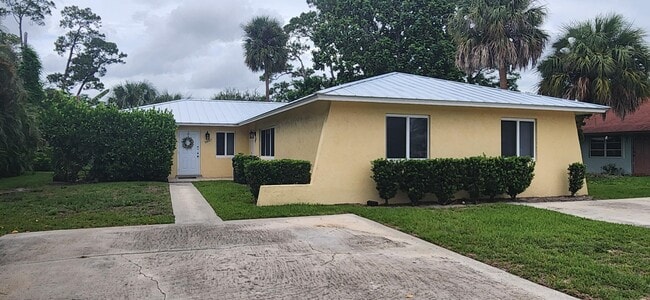 Building Photo - 9077 W Highland Pines Blvd