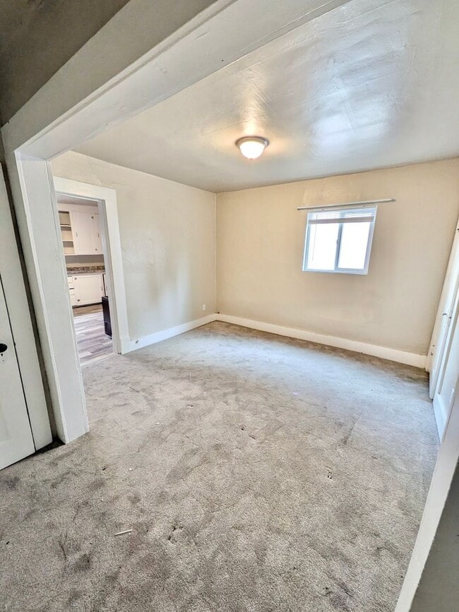 Photo - 1833 E 3rd St Unit B - Back