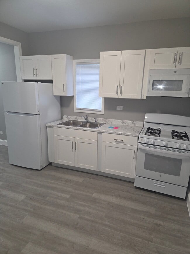 Photo - 2440 Virginia St Unit 1