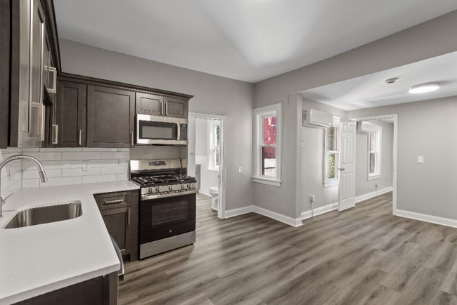 Photo - 249 N Mulberry St Unit 1