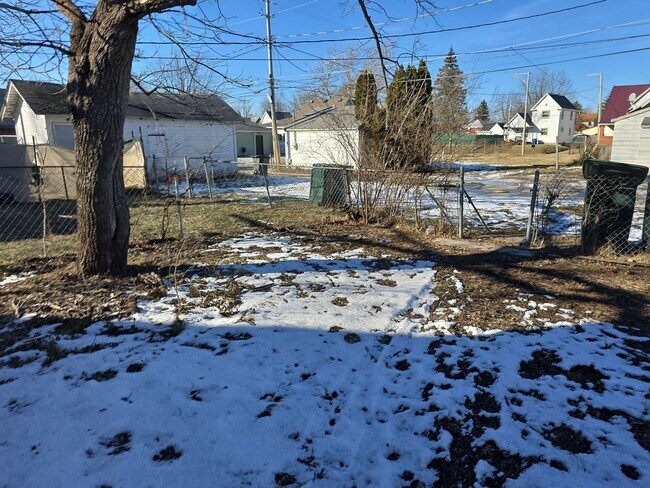 Photo - Update Spacious Home Near DownTown