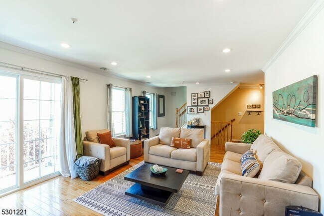 Photo - 234 Matthews Drive