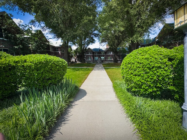 Brinkley - Exterior