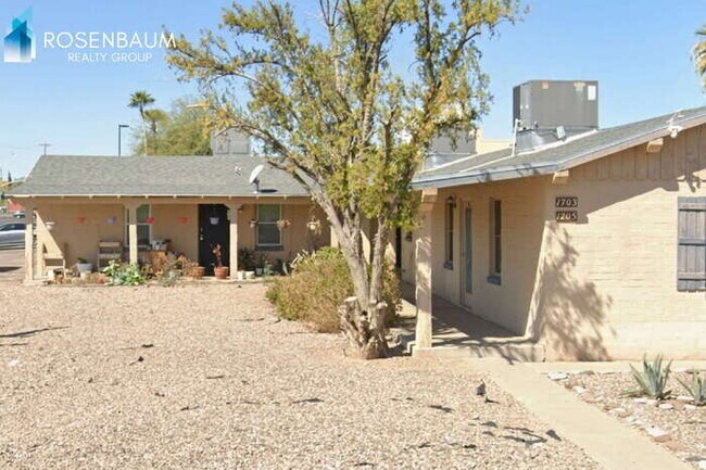 Building Photo - 1701 N Village Dr Unit 1701