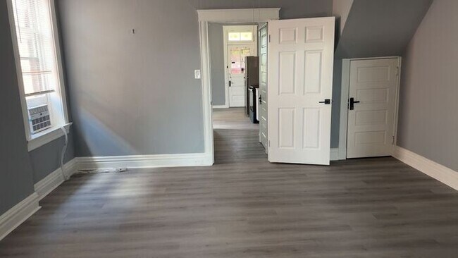 Photo - Beautiful renovated apartment with a ton o...