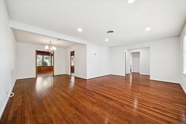 Photo - 4802 Holly St