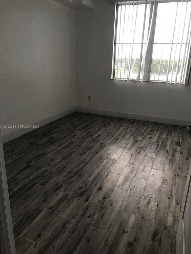 Photo - 1830 Radius Dr Unit 407