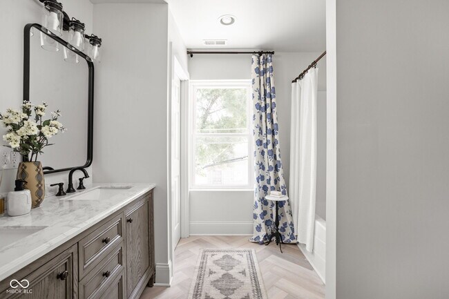 Photo - 649 Birch Ave