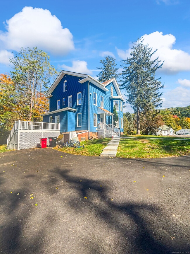 Photo - 358 Pomeroy Ave