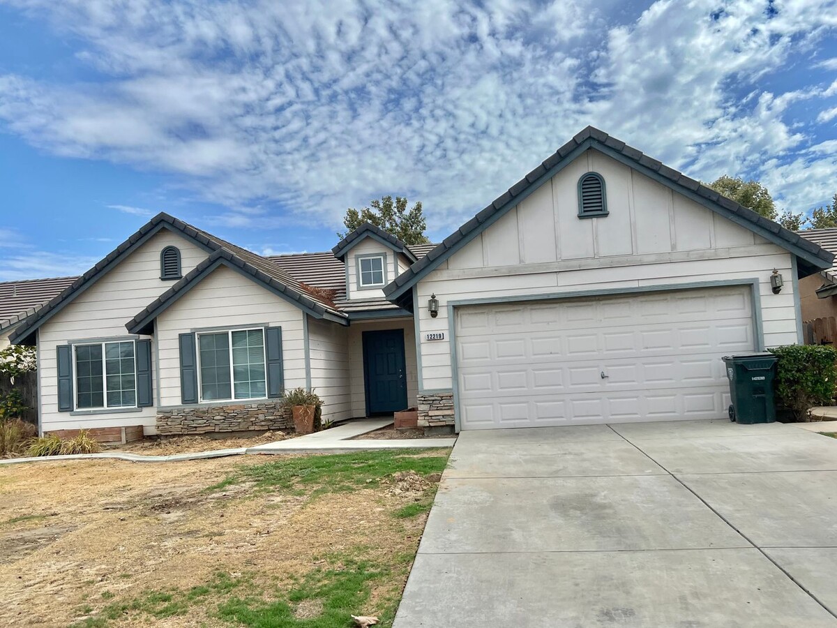 Beautiful 5 Bed/2 Bath NW Bakersfield Home... - Beautiful 5 Bed/2 Bath NW Bakersfield Home...