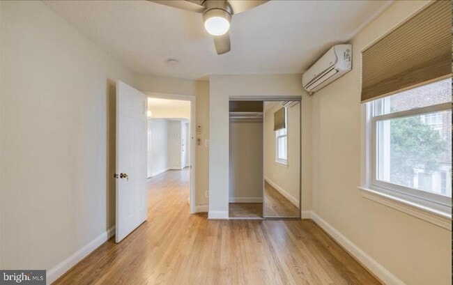 Photo - 1509 N Rhodes St Unit 2