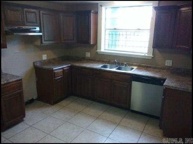 Photo - 5412 Young Rd