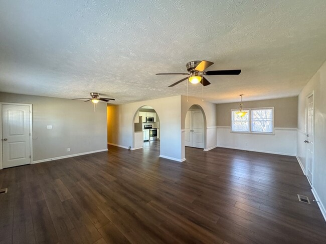 Photo - Cute 3 Bed 2 Bath Home in Fayetteville