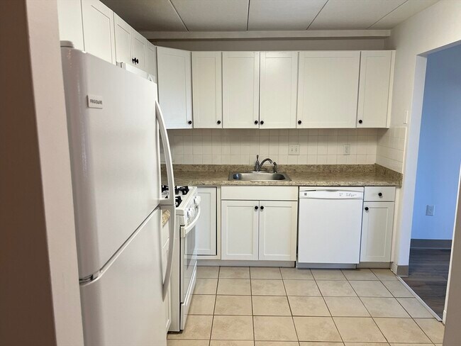 Photo - 1 Pond St Unit 1J