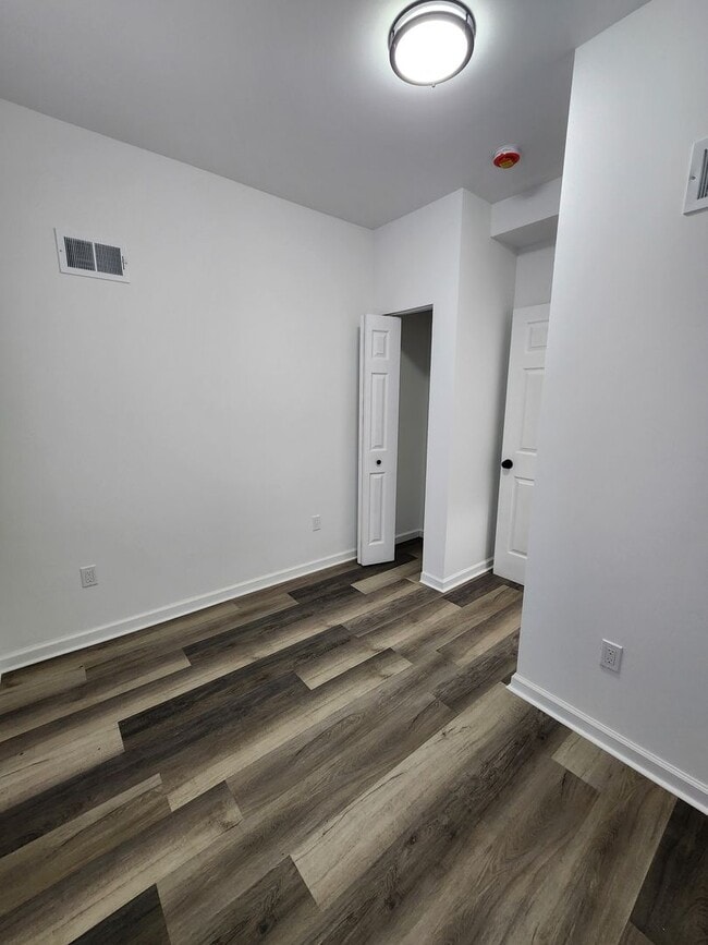 Photo - 5012 W Stiles St Unit 1st Floor