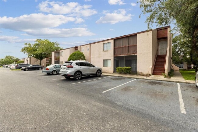 Building Photo - 2554 Lakeway Branch Dr Unit 3001