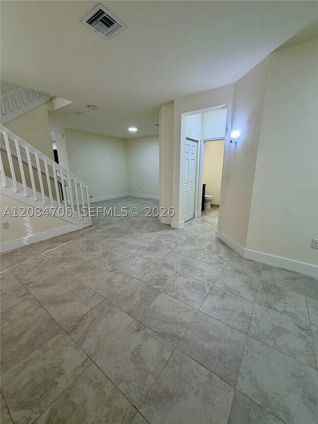 Building Photo - 6561 N Anise Ct Unit 6561