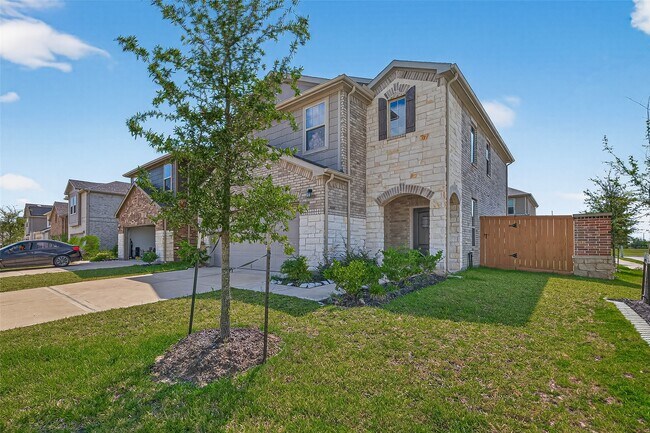 Photo - 1028 Laguna Cv Dr