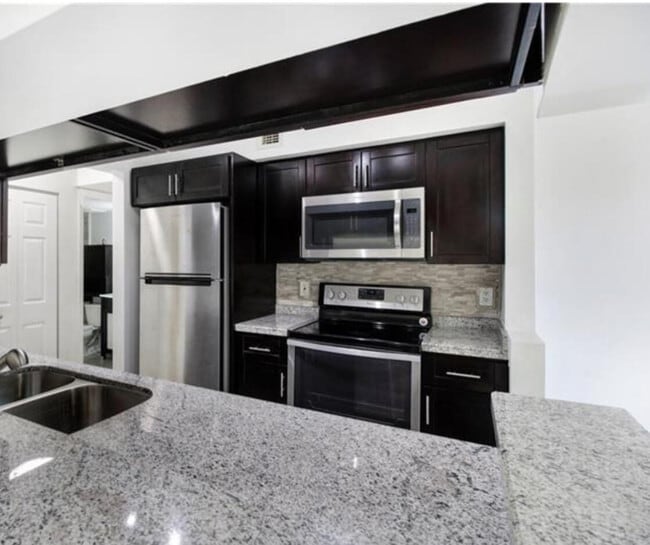 Photo - 9901 Westview Dr Unit 322