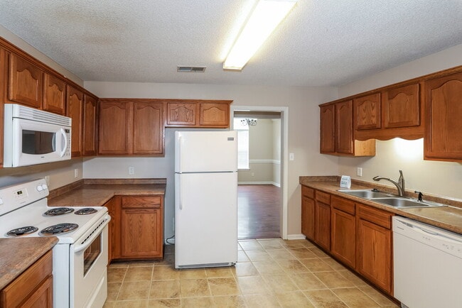 Photo - 10255 Green Moss Dr S