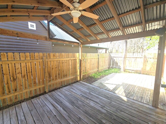 Photo - 409 Commerce St Unit 409 Commerce St