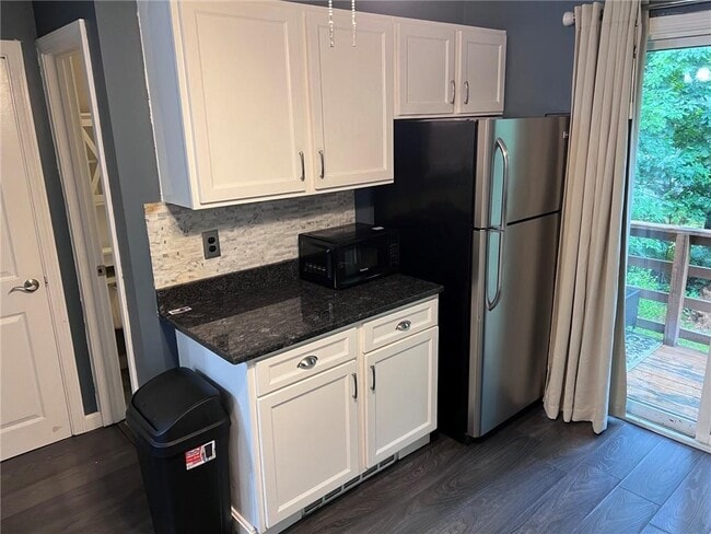 Photo - 206 Arthurs Way