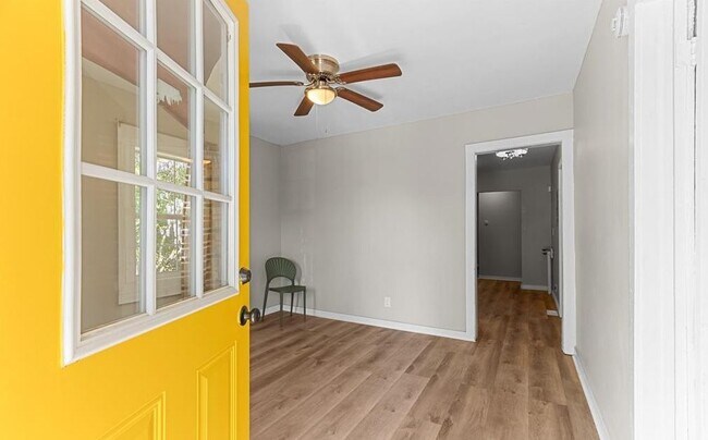 Photo - 2164 Monroe Ave