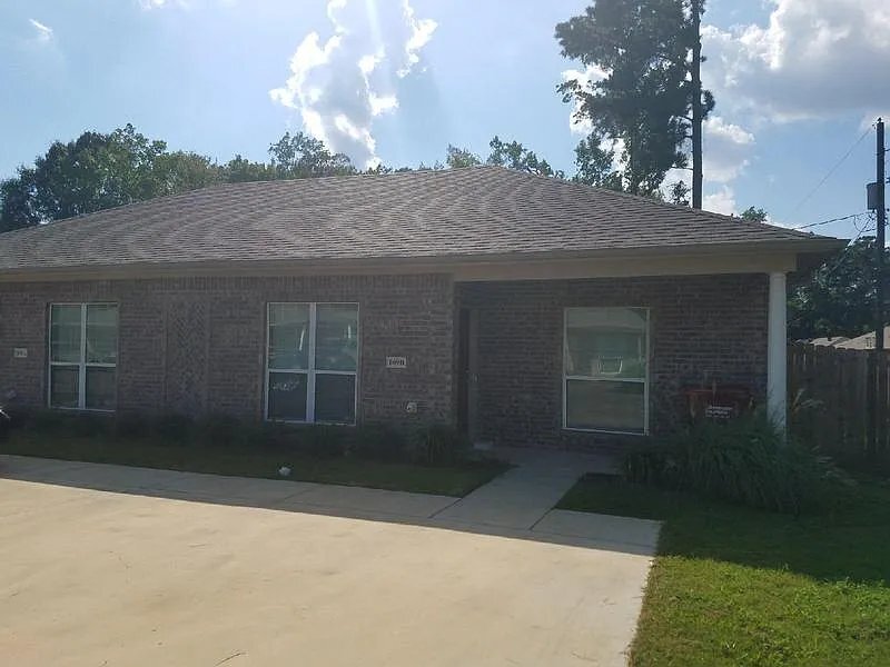 Photo - 105 Velvin Dr Unit A