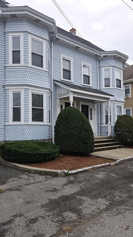 Building Photo - 14 Stearns St Unit 1