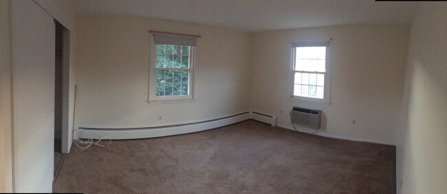 Living Room - 41 Brewster Rd Unit C