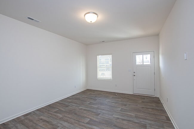 Photo - 3 br 2.5 ba townhome with 1 car garage Ready now!
