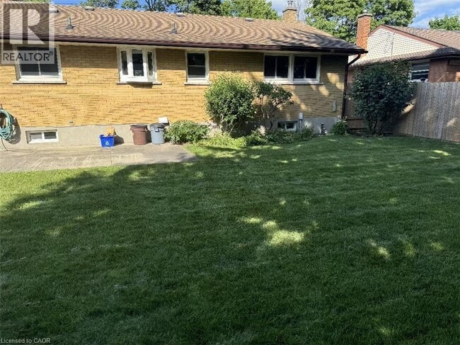 Photo - 23 Elkington Dr