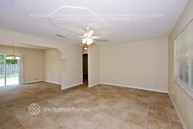 2744 Corbusier Dr