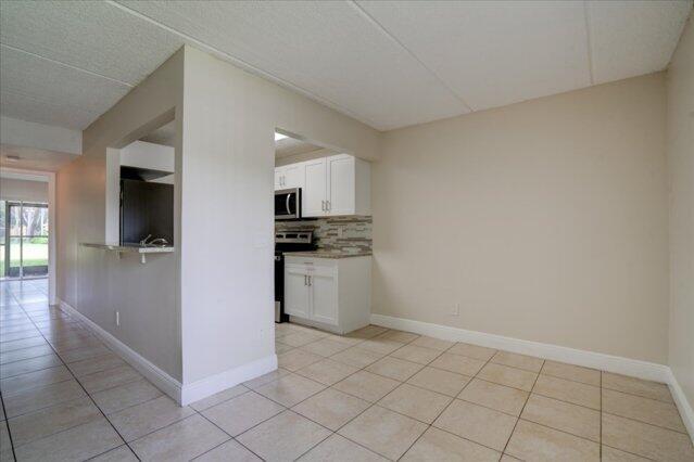 Photo - 1104 Meadows Cir Unit 1104