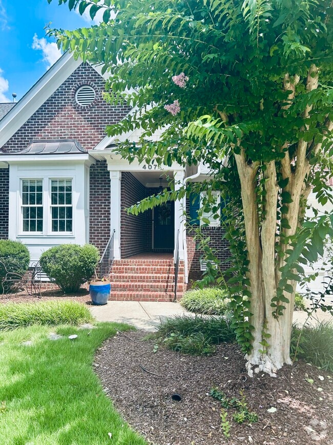 Building Photo - 407 Chandler Grant Dr Rental