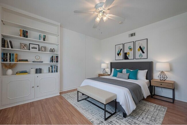 Photo - 5513 Fairdale Ln