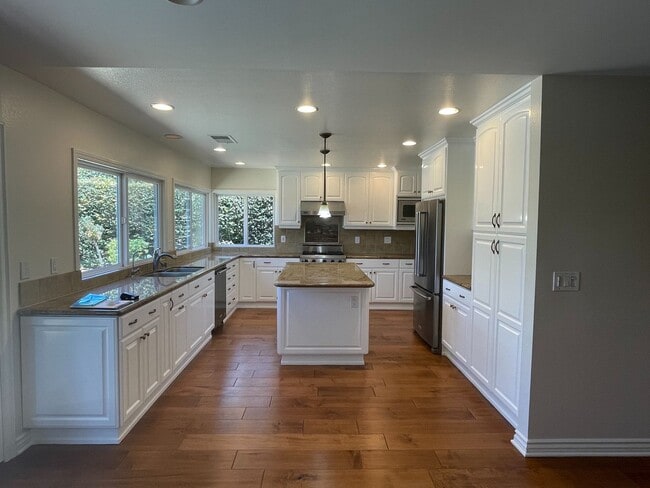 3246 Medicine Bow Ct