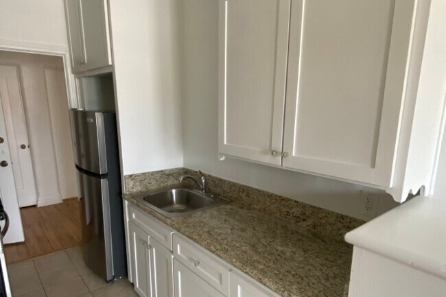 Photo - 369 N Spaulding Ave