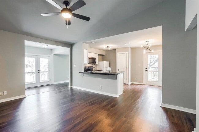 Photo - 5909 Lago Vista Way Unit A