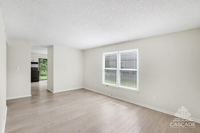 1032 NE Lindsay Ave Unidad D