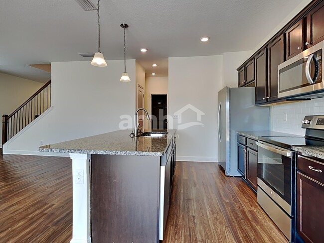 Photo - 1191 Tan Tara Trail