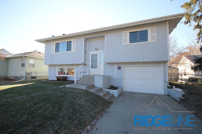 Building Photo - 2704 3rd Ave S