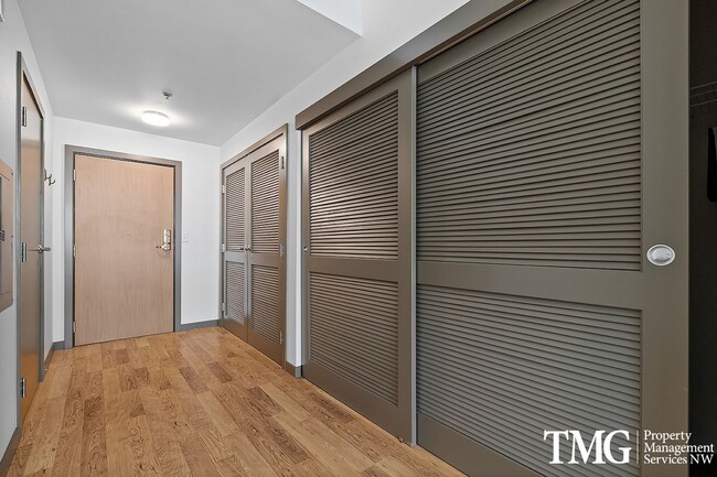 Photo - Corbett Heights Apartments