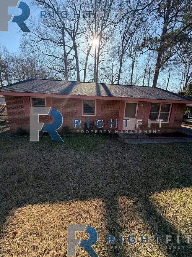 Building Photo - Beautiful Renovated Home in Columbus GA