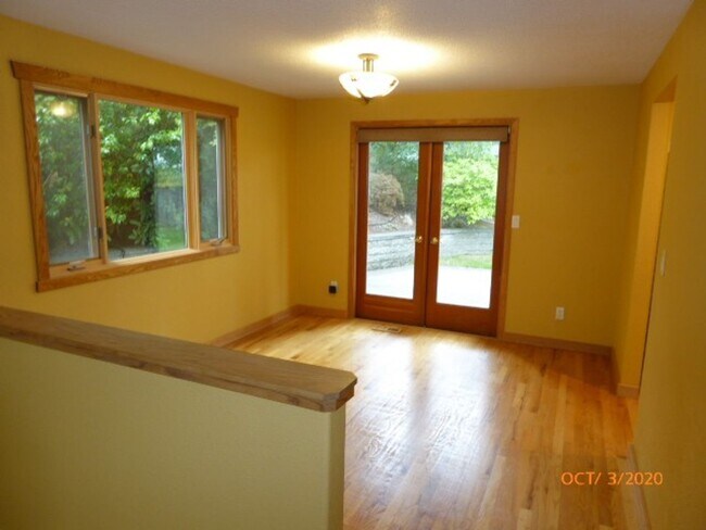 Photo - Beautiful 2 Story 3 Bed 2.5 Bath