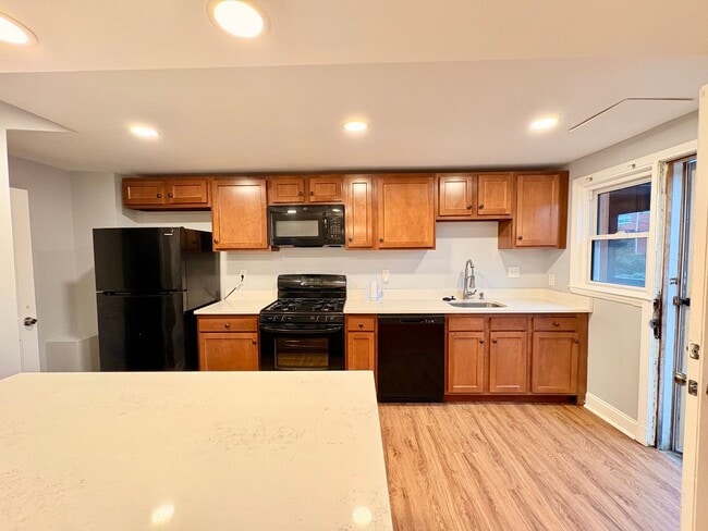 Photo - Spacious Townhome with Updated Kitchen & P...