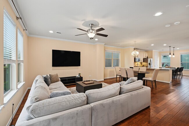 Photo - 2713 Shadybrook Meadow Dr