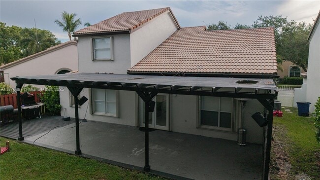 Photo - 2523 Bogota Ave